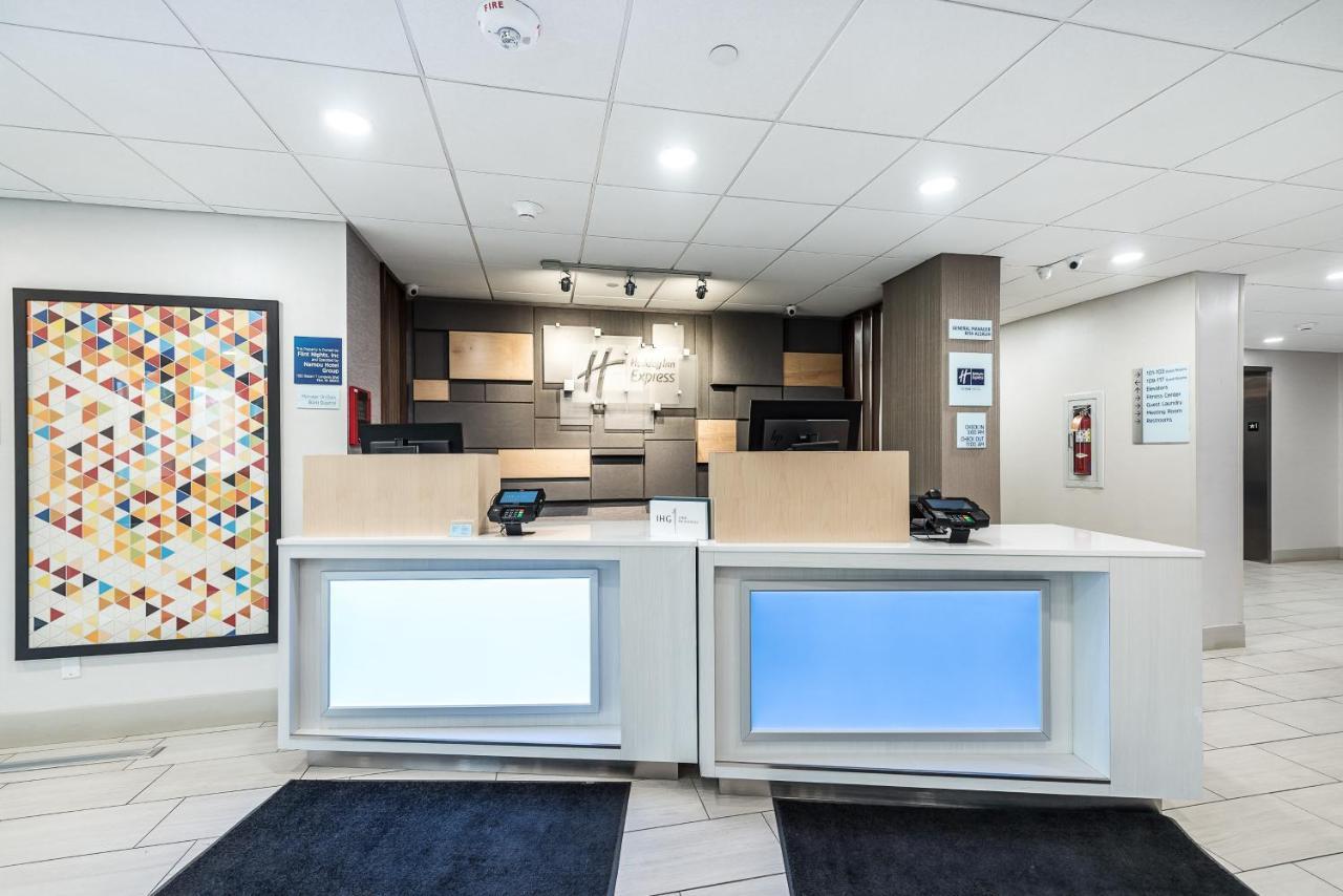 Holiday Inn Express Flint-Campus Area By Ihg מראה חיצוני תמונה