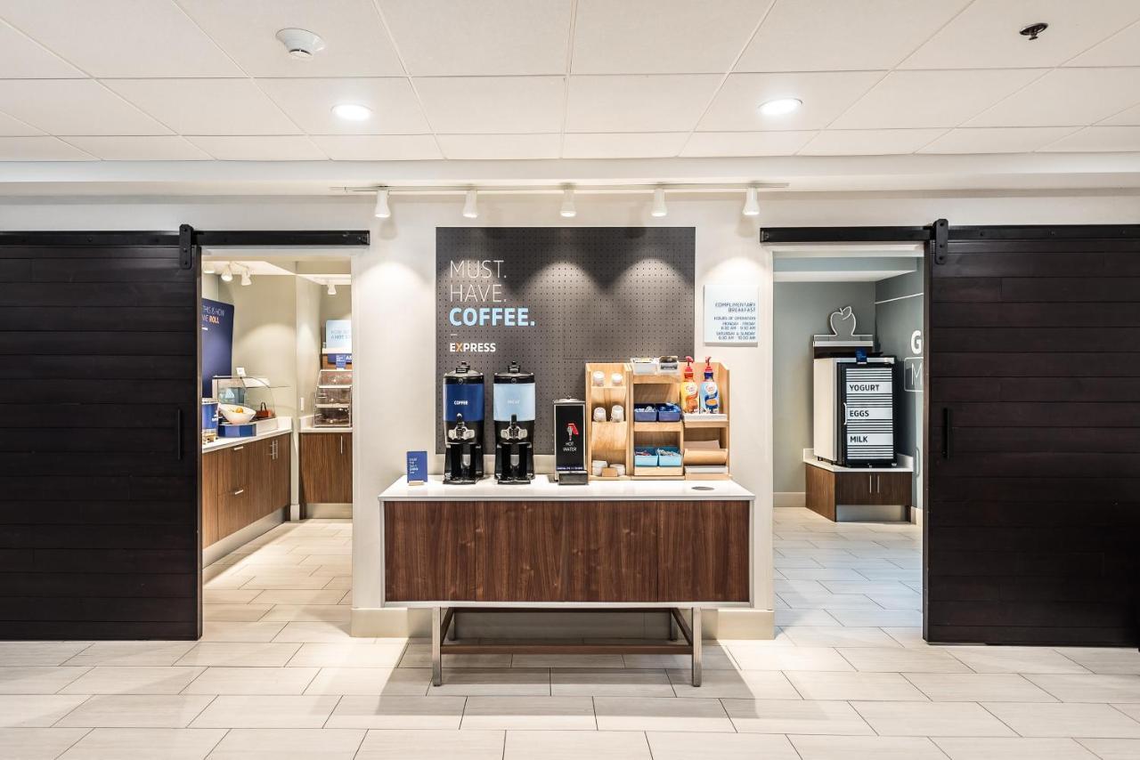 Holiday Inn Express Flint-Campus Area By Ihg מראה חיצוני תמונה