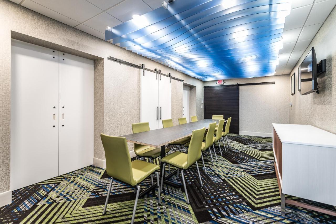 Holiday Inn Express Flint-Campus Area By Ihg מראה חיצוני תמונה