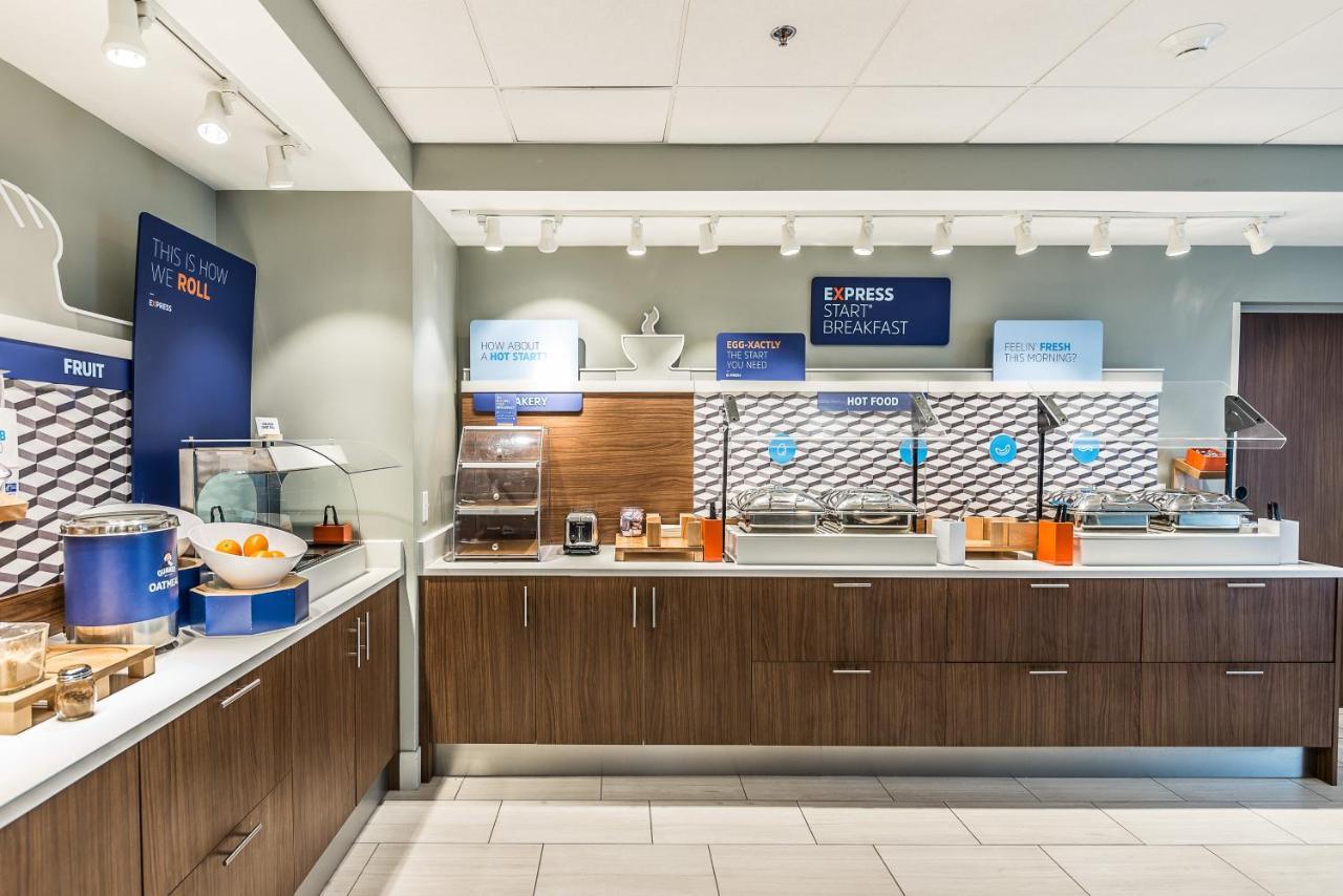 Holiday Inn Express Flint-Campus Area By Ihg מראה חיצוני תמונה