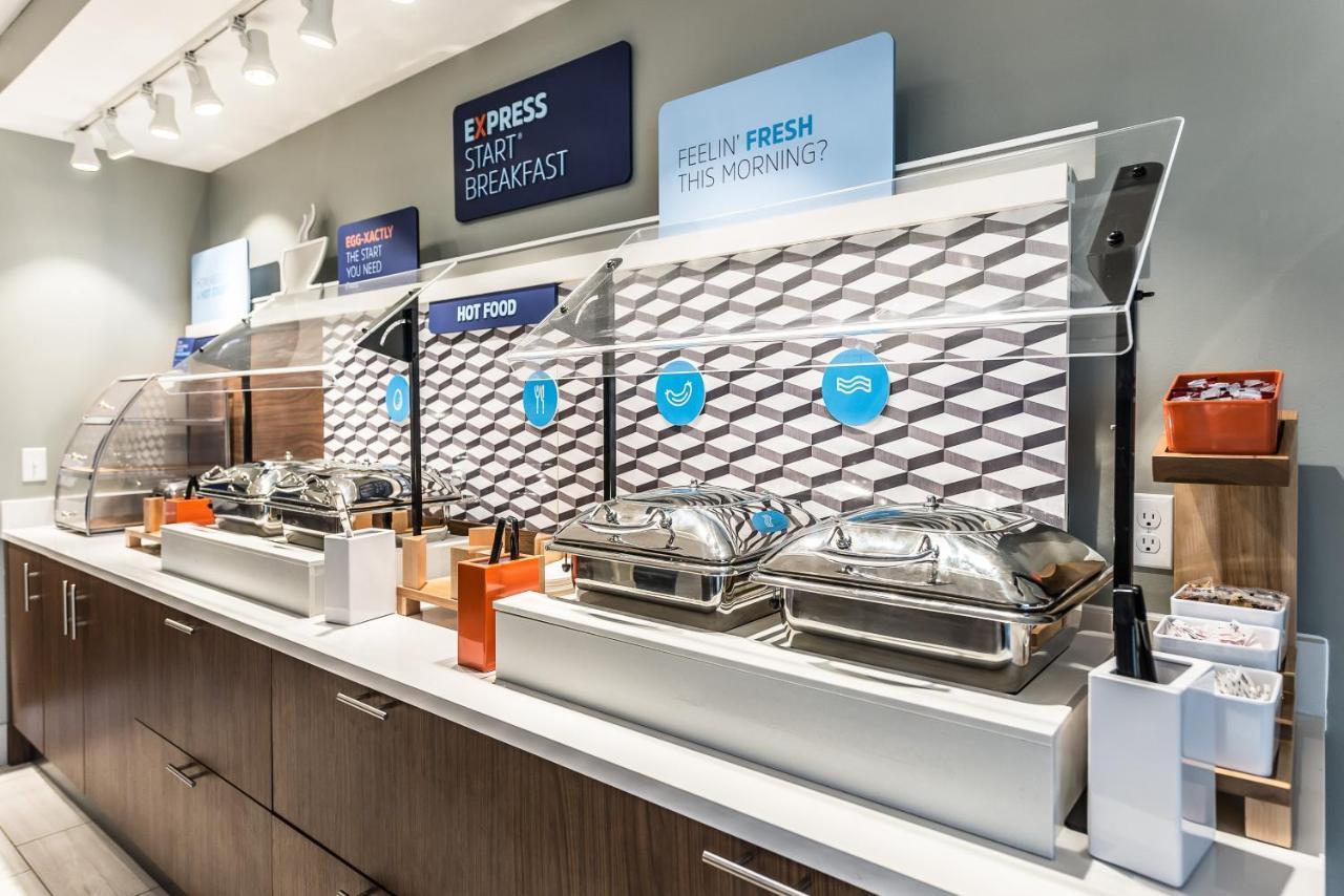 Holiday Inn Express Flint-Campus Area By Ihg מראה חיצוני תמונה