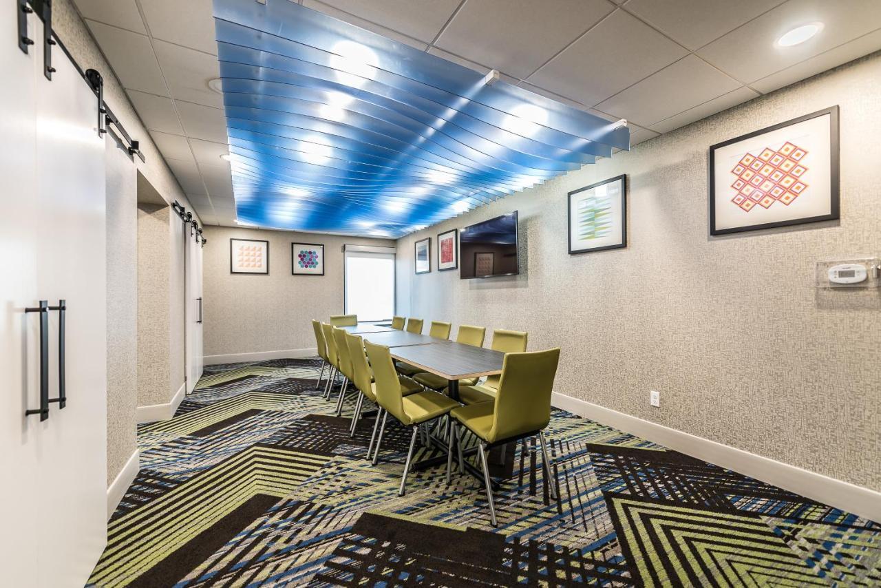 Holiday Inn Express Flint-Campus Area By Ihg מראה חיצוני תמונה